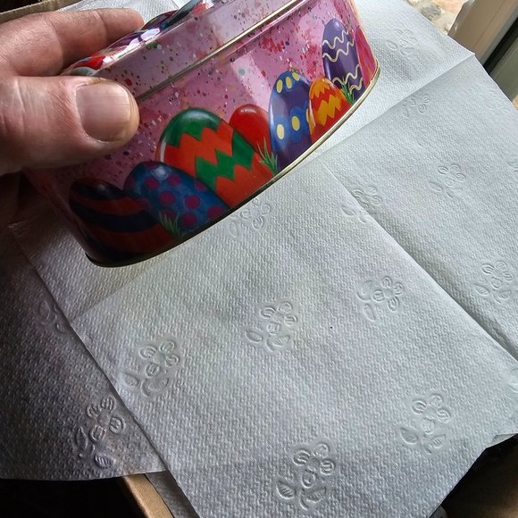 Easter bunny tin display can cany storage - Picture 3 of 5